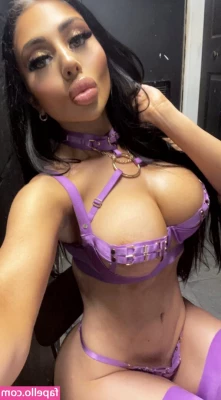 Amiradoll - I hope you appreciate my modeling skills :p part 1