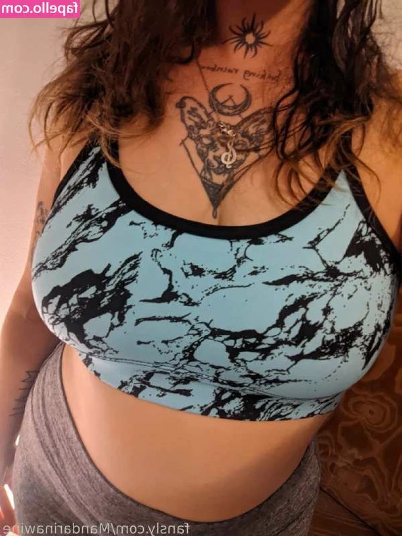 Kinky Mandi [ kinky-mandi ] - look at my big juicy titties baby…dont you want to titty fuck them?