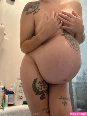 wildlymee - Un pene grueso dándome fuerte como me merezco  Te gusta esta vista