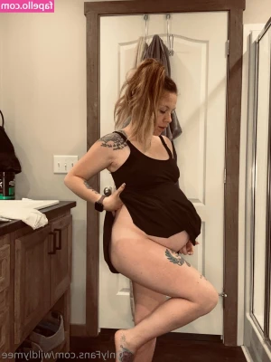 wildlymee - I love when he takes control too 🥵😍