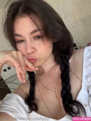 xterribly_cutex [ xterribly-cutex ] - My tits are looking so big 🙈😅 I like it 😏😈