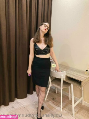 funnyy_bunnyy [ funnyy-bunnyy ] - Nipple play ❤