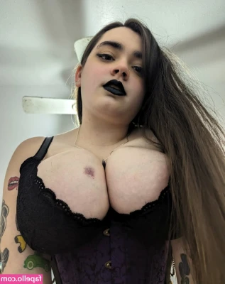 dndirty - I’m pulling out my tits and playing with them for you in this ALL