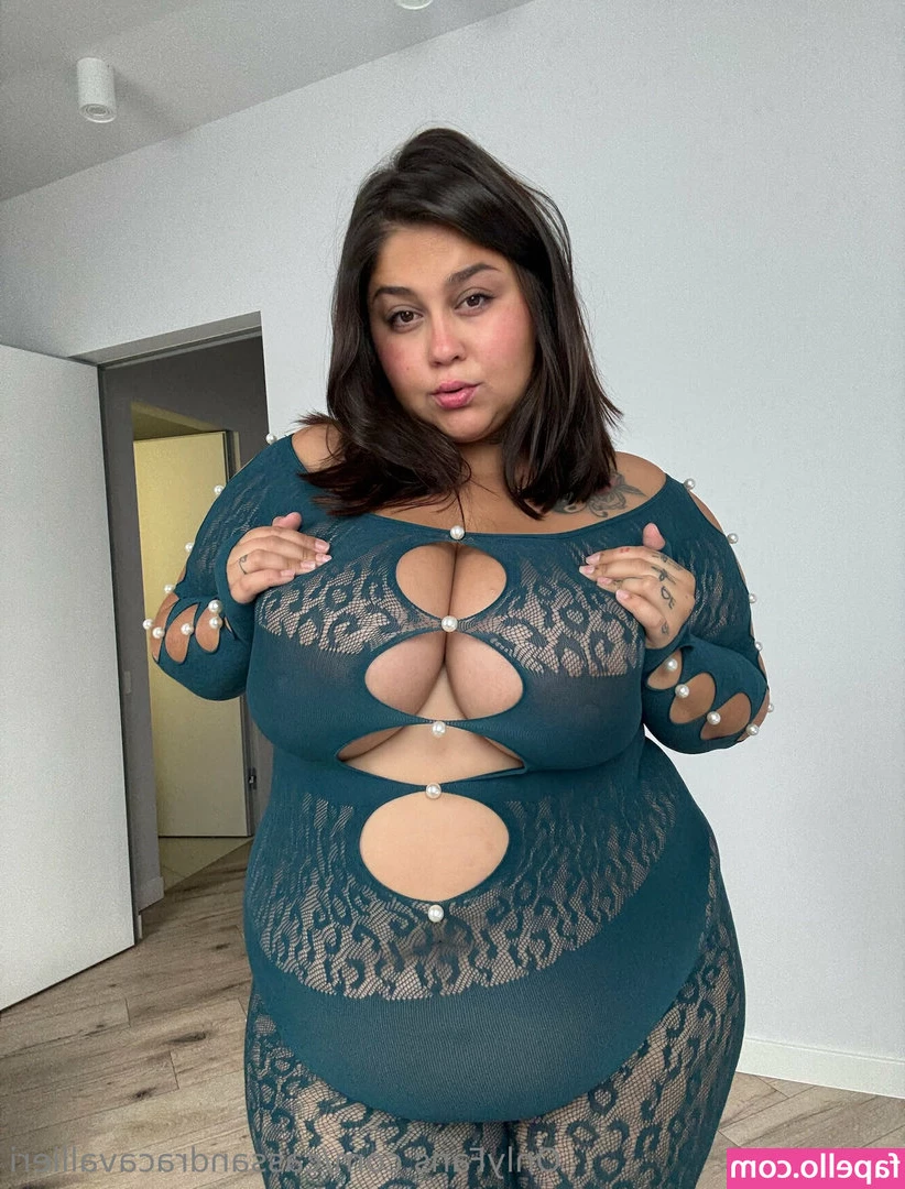 cassandracavallieri - 🇺🇸My first video where you can see me enjoying and thinking