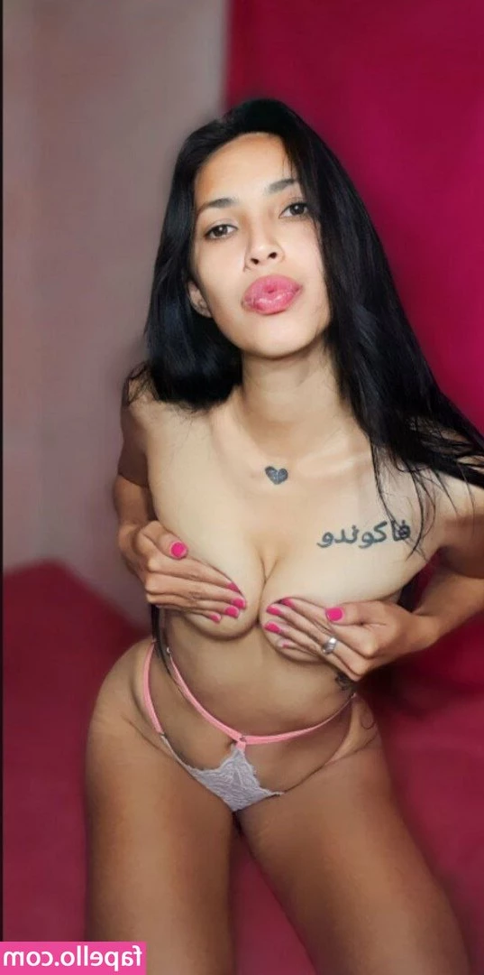 diosaateneaate - Don t y all just love ass and tits  also what video should I post