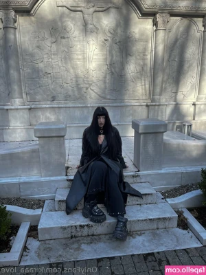 kiragothgirl - LIKE this if you are active! I wanna see who’s active on here