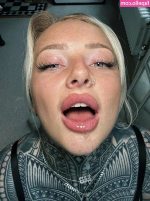 Ty4living - Want a taste? Check your DM’s for the videos that go with my face