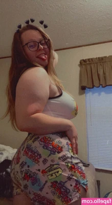 Emmybear1005 - I know you can't resist my ass 🍑