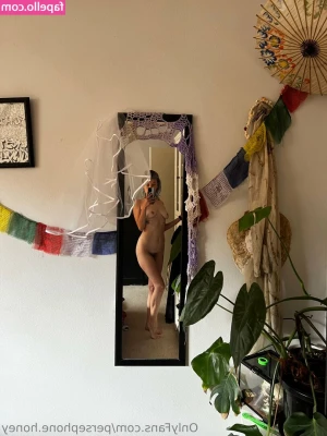 persephone.honey [ persephone-honey ] - We wanted to show The neighbors are morning routine 😋 good morning