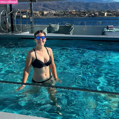 Emma Cruises [ emma-cruises ] - ✨️ #Ad ✨️ Who doesn’t need more sexy, tattooed goth girls