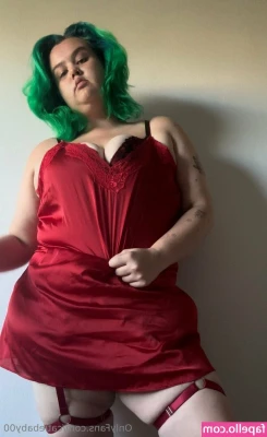 catiebaby00 - Reminder that these photos are post nap.. if you wonder why I look
