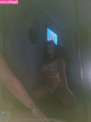 mumgonewild3 - Streaming on my chaturbate channel! Come hang out!