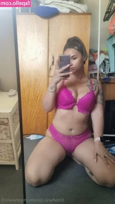 mumgonewild3 - hope you like your girls w big ass booties 😽