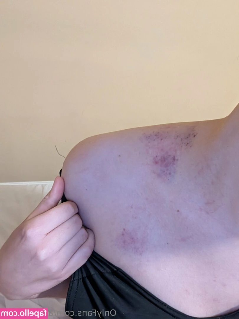 amati_avaul [ amati-avaul ] - I hope you guys are having a beautiful and sexy Saturday