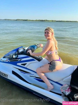 Hailsoverheels - rate my booty 1-10 😋🩷💦