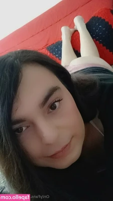 dahliaskye - Let me rate your cock... 😈😈