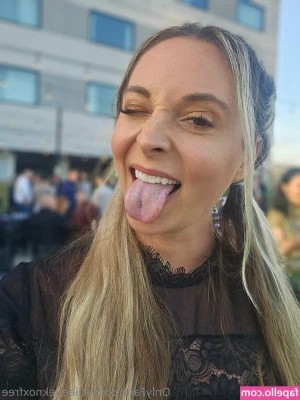 allieeveknoxfree - You're doing great 🖤