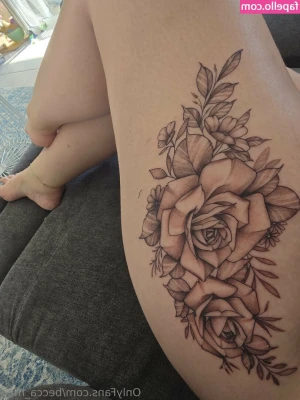 girl_in_red_aussie - Do I make you hard? Send a picture ;) with a $25 tip to get a rating