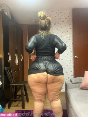 kristenhillfree - ❕🖤 Welcome to my page 🖤❕