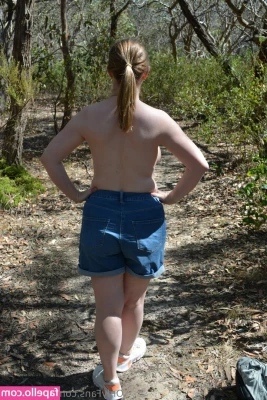 cindeejugs - What your favorite thing about these photos? >>