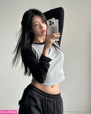 nnin.lna [ nnin-lna ] - Hiking 🥾 day 🌲 🍃 watch me hike while I show you my pierced