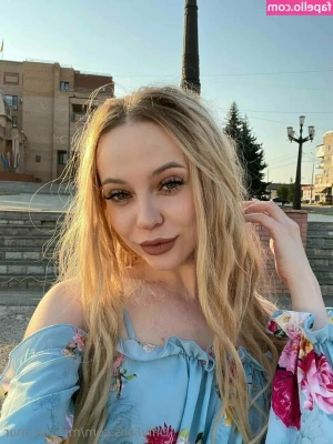 melissa_mur [ melissa-mur ] - do I turn you on? 😈
