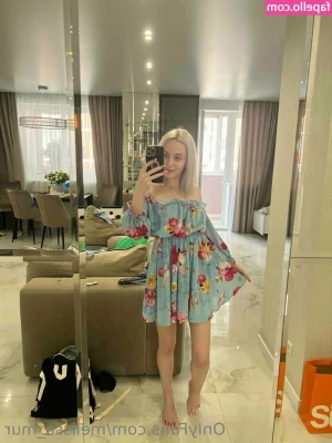 melissa_mur [ melissa-mur ] - Ass play
