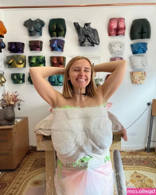 Hannah Witton [ hannah-witton-1 ] - Oldie but goodie - Being served by my former-sub bf  elishawxxx