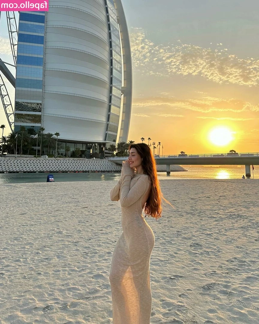Rabia Karaarslan [ rabia-karaarslan ] - TGIF - Tongue Goes In First 👅