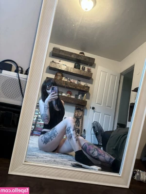 luciferslittlekittycat - Lay on the beach with me  toes  beachfeet  sandinmyboots