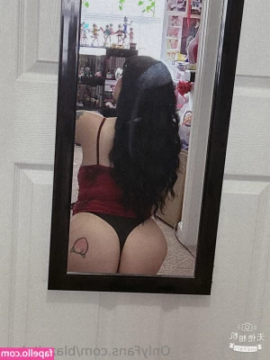 tokkidarling - Lots of booty to share around