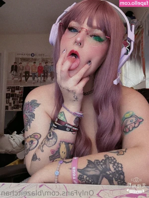 tokkidarling - do you like what s underneath my panties