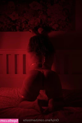 march27 - Ciao amori  ho nuovi contenuti per voi chi viene in chat a farmi