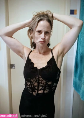 hot.aussie.mum [ hot-aussie-mum ] - I m thinking about you  baby