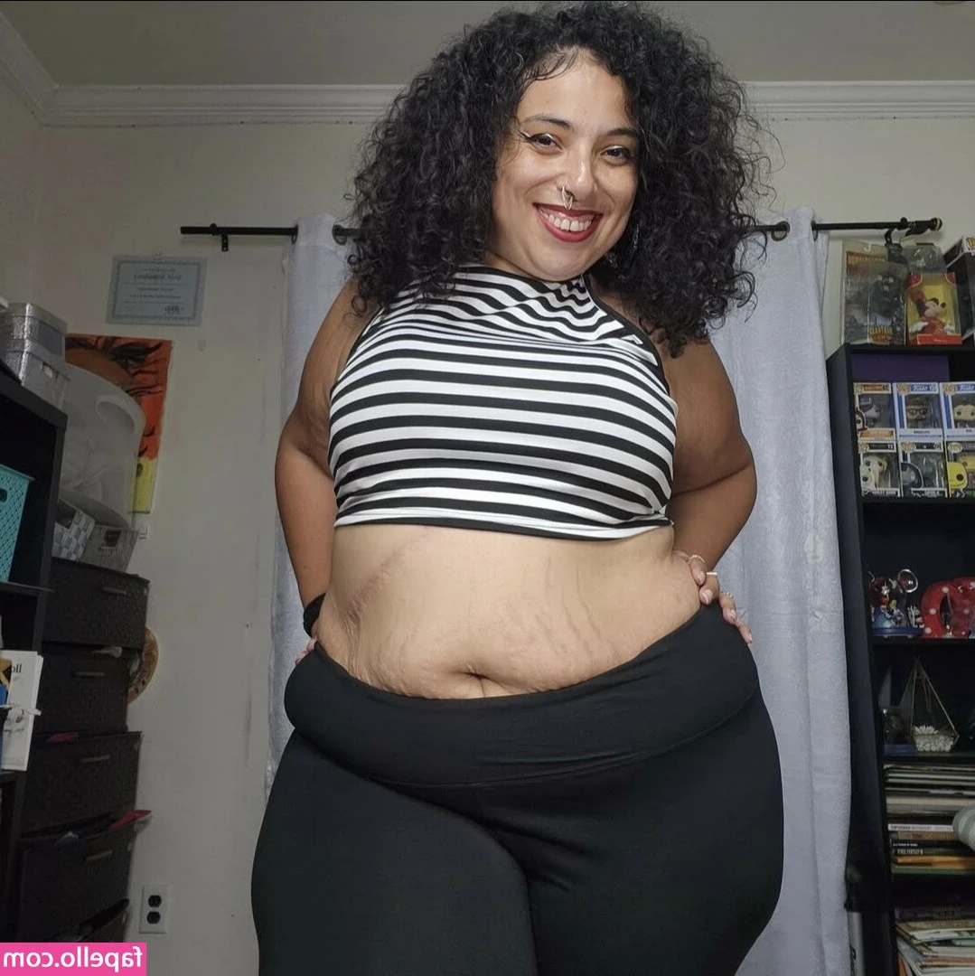 thicc_n_spicee [ thicc-n-spicee ] - If u want this little squirting clip tip on this post 😎💦