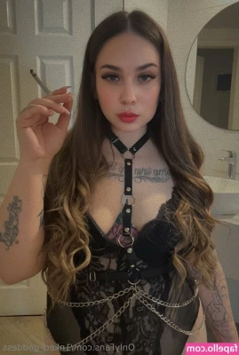 1nked_goddess [ 1nked-goddess ] - Posing 😌🤷🏼‍♂️🥰