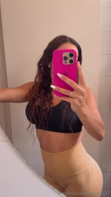 eeemilys22 - Do you wish this was yours in between? 🤪😌