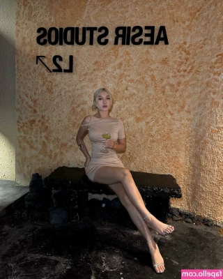 Lan Nguyen [ lan-nguyen ] - Missing my body now baby? Maybe you can help me take these clothes