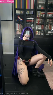 aria_luvs_free [ aria-luvs-free ] - panties feel good on, but better being rubbed up against my clit 🤤