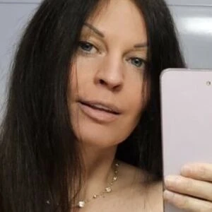 Angela Brandle