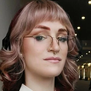 Tessa Strong