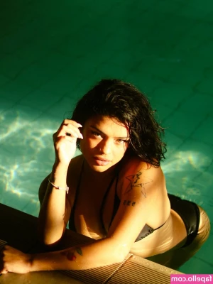Ashleigh Herman [ ashleigh-herman ] - who wants to play with it