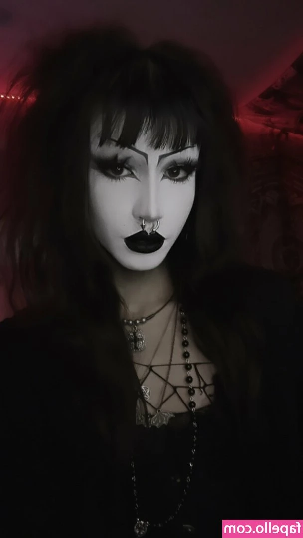 Bluntghoul - HURRICANE ANNOUNCEMENT!   It does appear as though this storm is