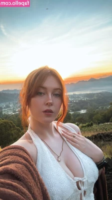KDRkitten [ kdrkitten-1 ] - Gotta love front-opening bras  Easy access