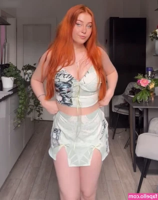 KDRkitten [ kdrkitten-1 ] - @tattedsymphony gets tickled for 15 minutes by me and Fetishguy for