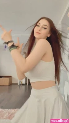 KDRkitten [ kdrkitten-1 ] - Time to get a little Stoney and pack for my trip   who s buying our