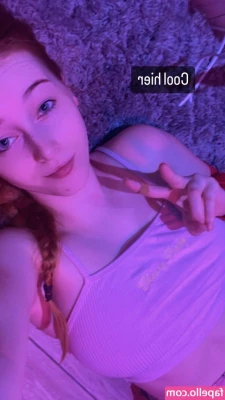 KDRkitten [ kdrkitten-1 ] - Handful of boobies 🤗