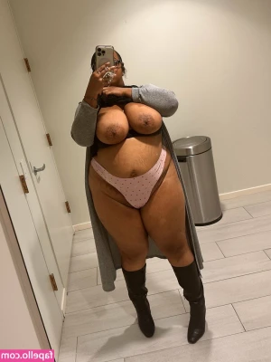naenaer3alnasty - Xbiz was wild! I'VE tonnes of bits to upload for you and a few new