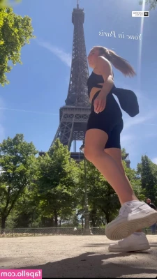 Yonca - Wearing your robe while I smoke