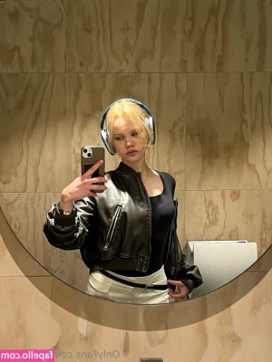 kayana_moon [ kayana-moon ] - @sexymilano tagga dreamhack